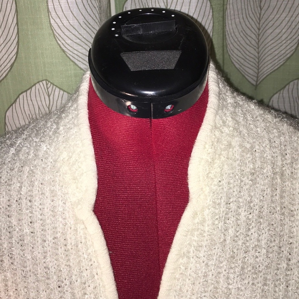 Sweater🎄🌹 - Picture 3 of 5